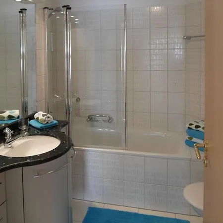 Dominic B1 Appartement-fewo- Bad- Wc- Balkon 4-bettwohnung By Interhome Apartment